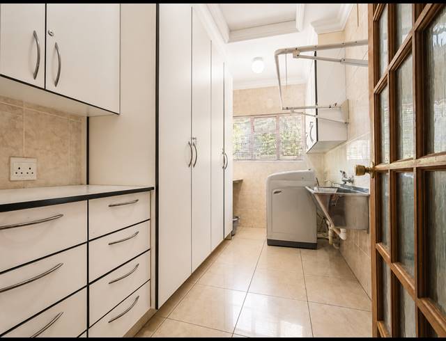3 BEDROOM TOWNHOUSE FOR SALE IN THREE RIVERS